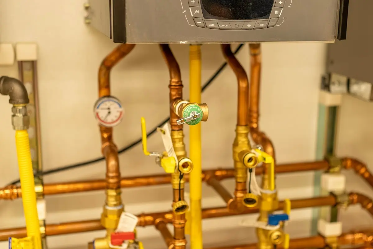 Licensed technician providing Slab Leak Repair for a homeowner in Washington